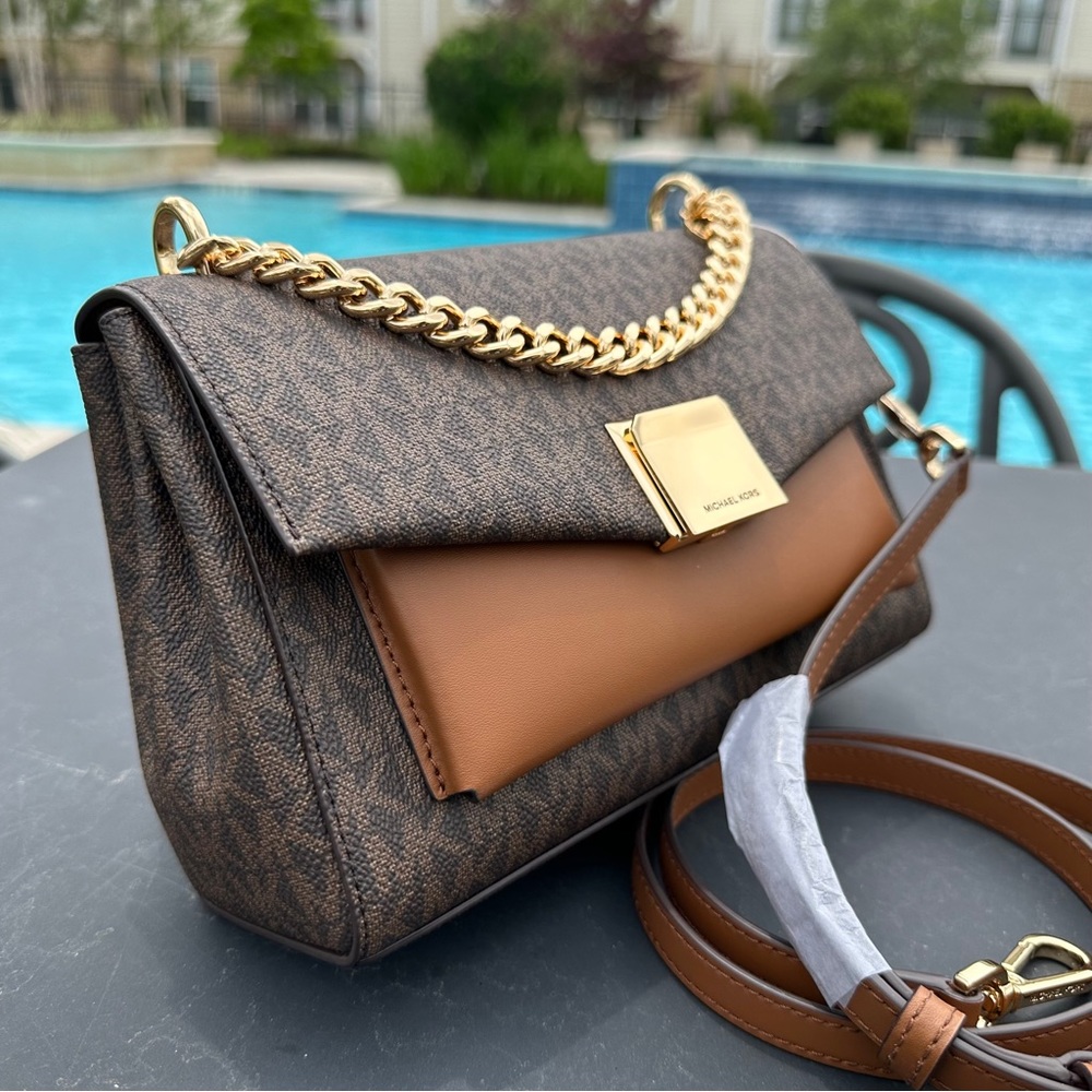 ❗️SOLD ❗️Michael Kors Lita Medium Monogram Shoulder Crossbody Bag